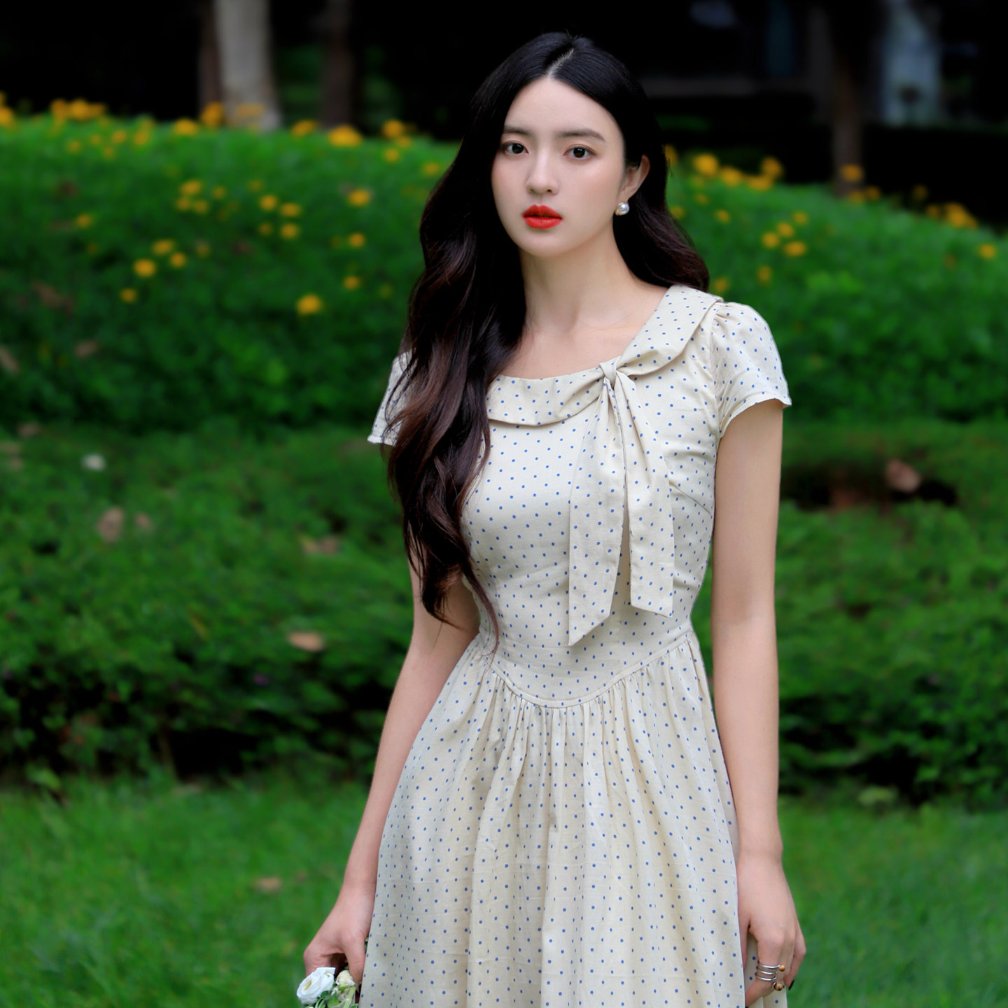 JUJU定制法式复古蝴蝶结领娃娃领小黑裙连衣裙子夏季收腰显瘦新款