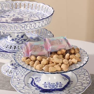 景德镇陶瓷釉下彩镂空水果盘