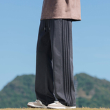 灰色