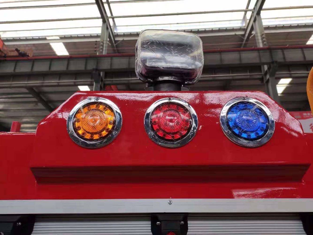 消防车配件消防车转向灯倒车灯消防车尾灯 红黄蓝圆灯装饰灯尾灯