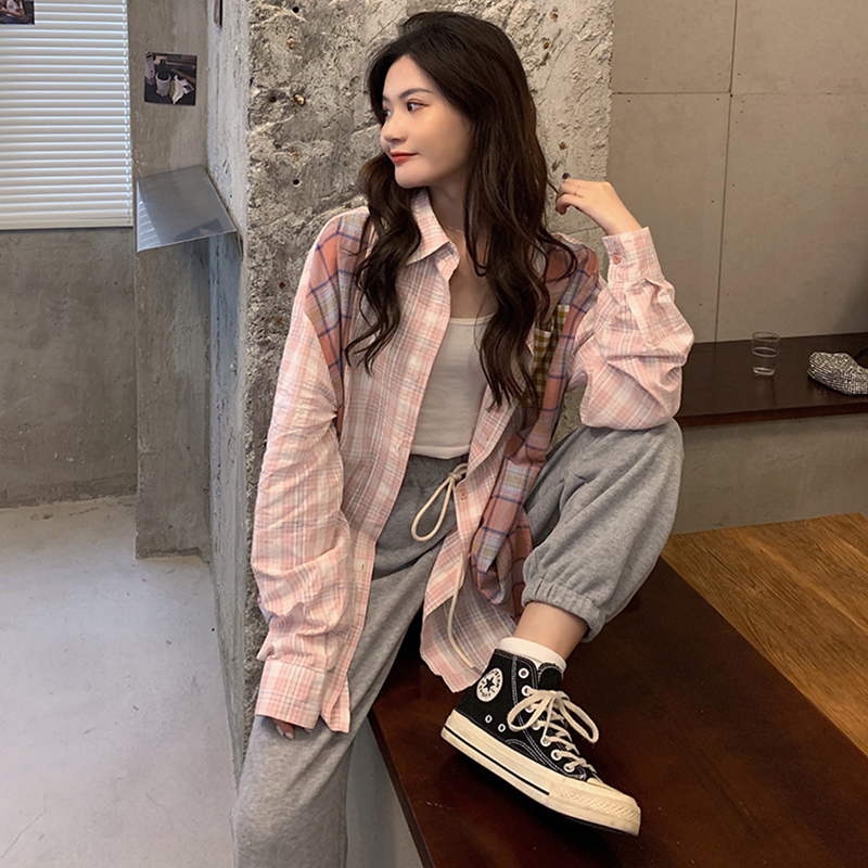 Real price Plaid Shirt women's new French design in early autumn 2020