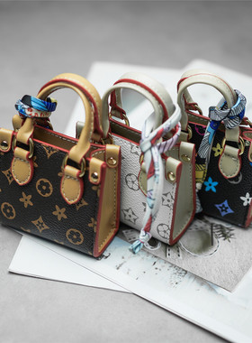 25新款迷你托特包硬币钥匙包花纹复古法棍包耳机包网红mini车匙包