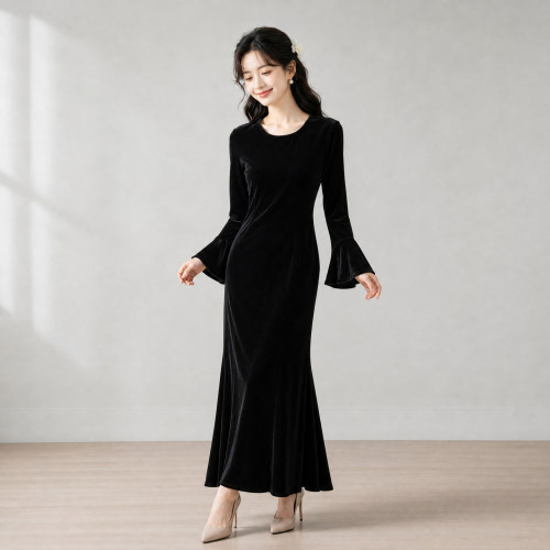 高端优雅真丝丝绒连衣裙女长袖斜裁修身长裙女复古丝绒连衣裙黑色