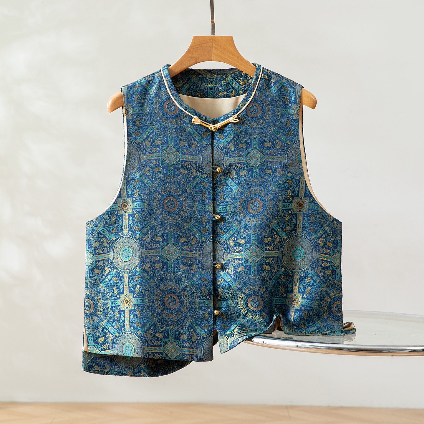 蓝八达运～真丝桑蚕丝宋锦对襟马甲圆领新中式国风女背心外穿上衣