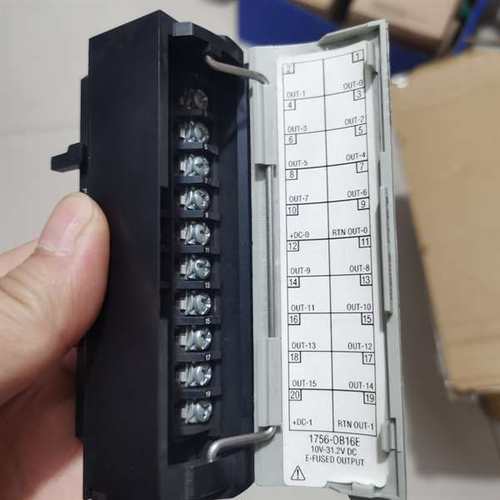 议价-AB罗克韦尔 1756-OB16E 接线端子，实物如图