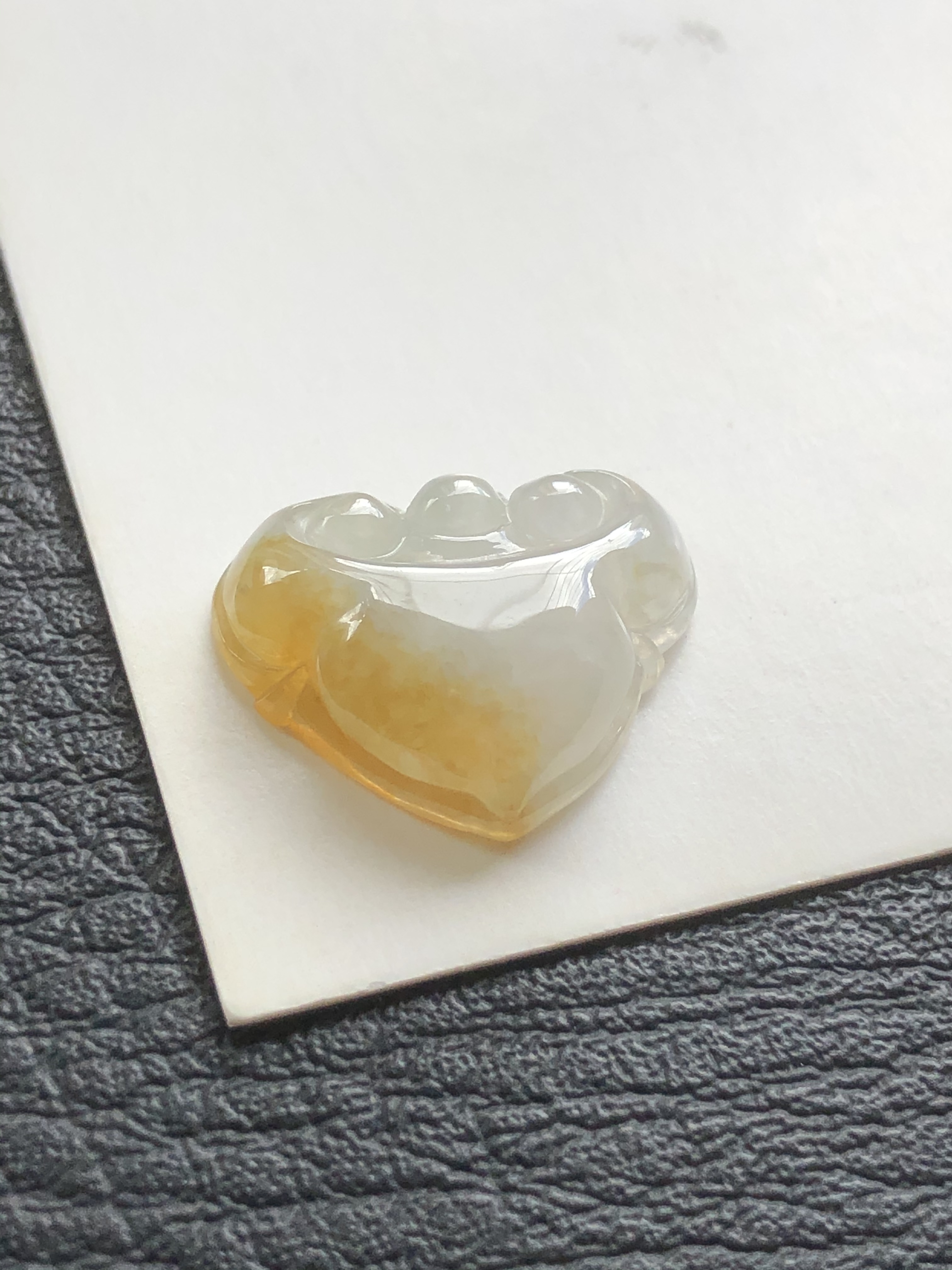 天然A货翡翠缅甸玉石冰黄特别如意头女士玉吊坠挂件锁骨坠