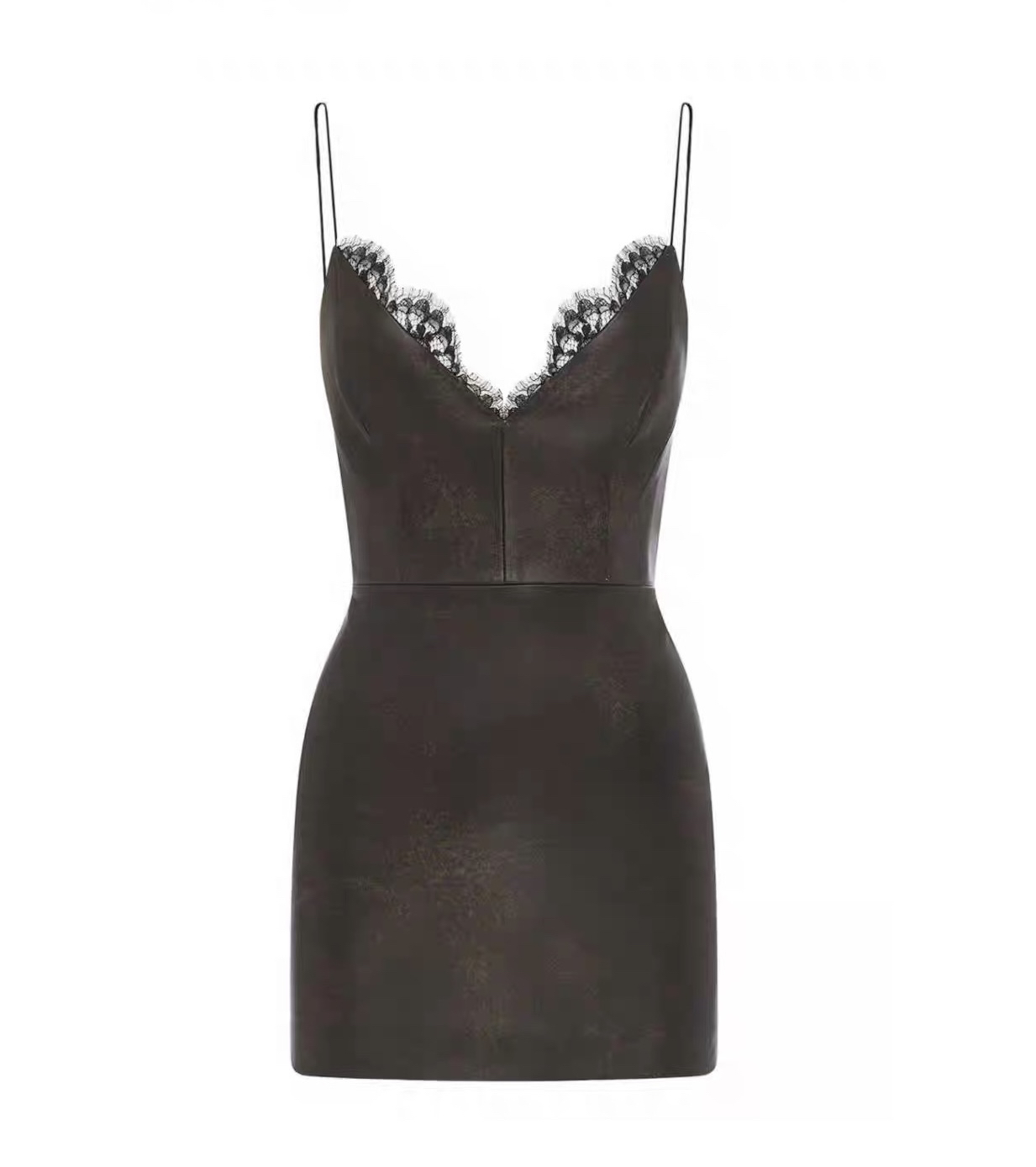 wo  11/12 20:00 吊带皮裙