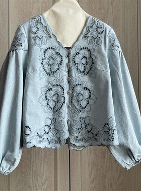 花朵外套柔软很实物边奶拼手速效果纽扣的长白色浅蓝色的洗水手工