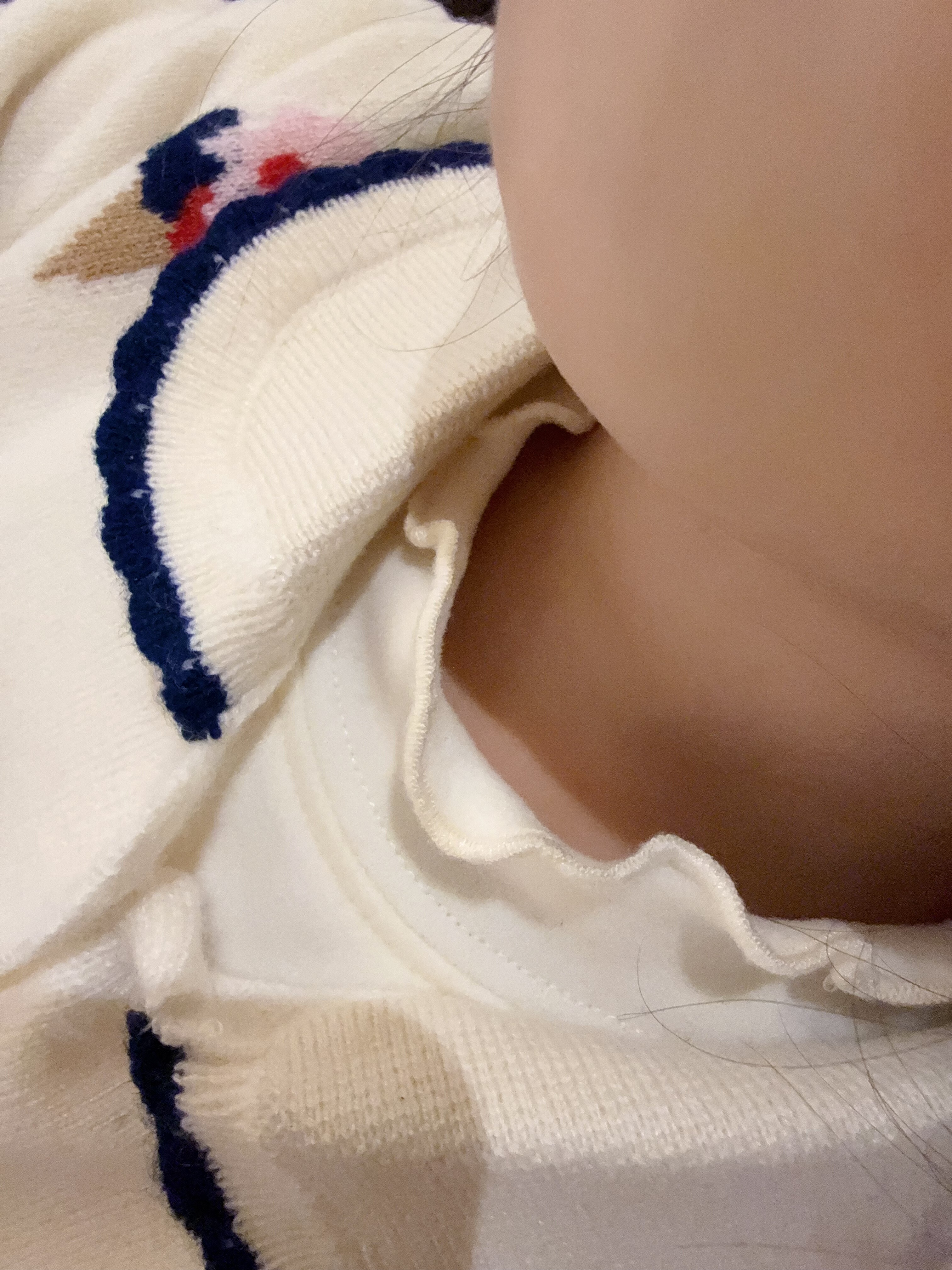 华绒女宝波浪领打底衫(跟棉花一样软3A级抑菌防霉去异味越洗越软)