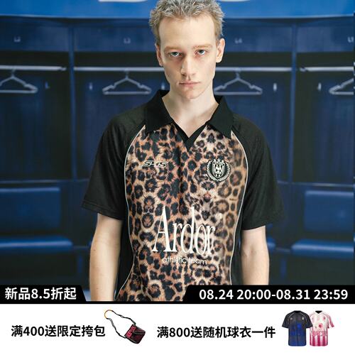 S45豹纹标语短袖足球T恤