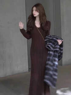 0.52kg毛针织连衣裙长裙女纯色V领长袖 简约长裙女