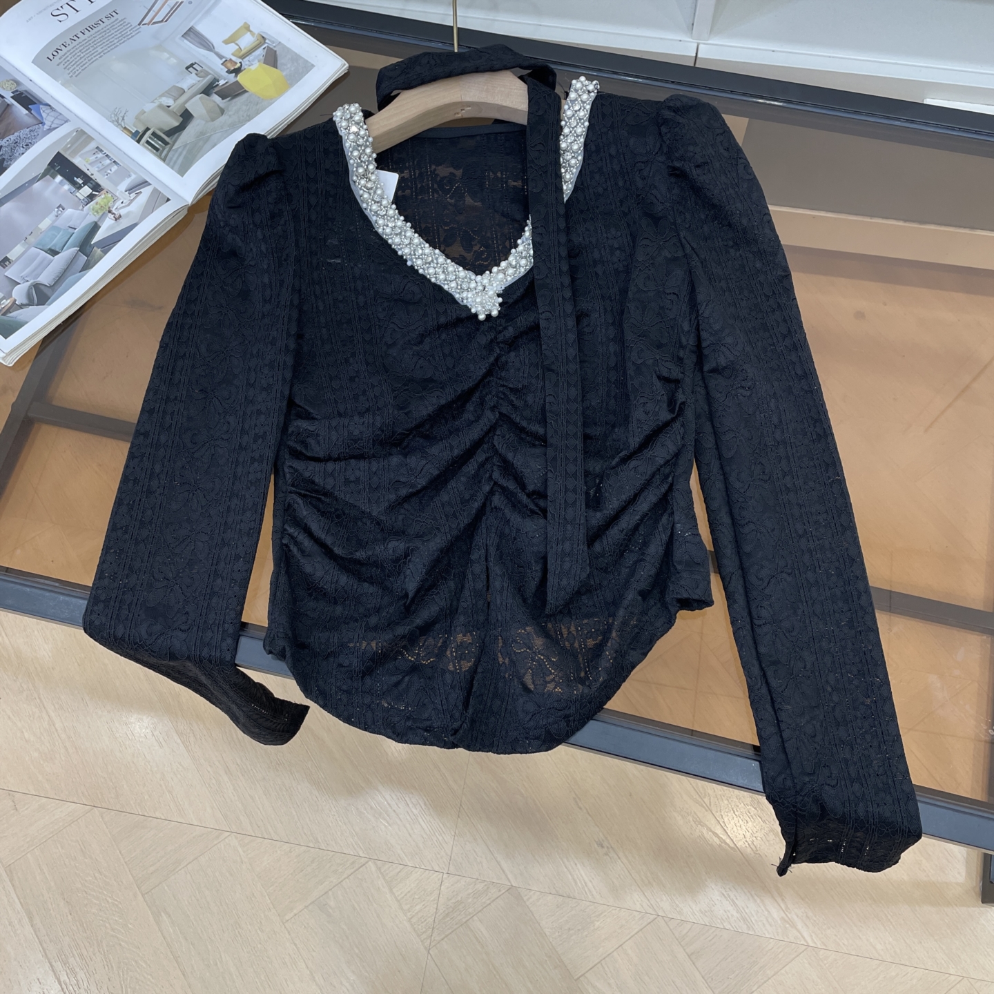 【婧】小众设计感V领褶皱女早秋新款不规则显瘦打底衫K#16