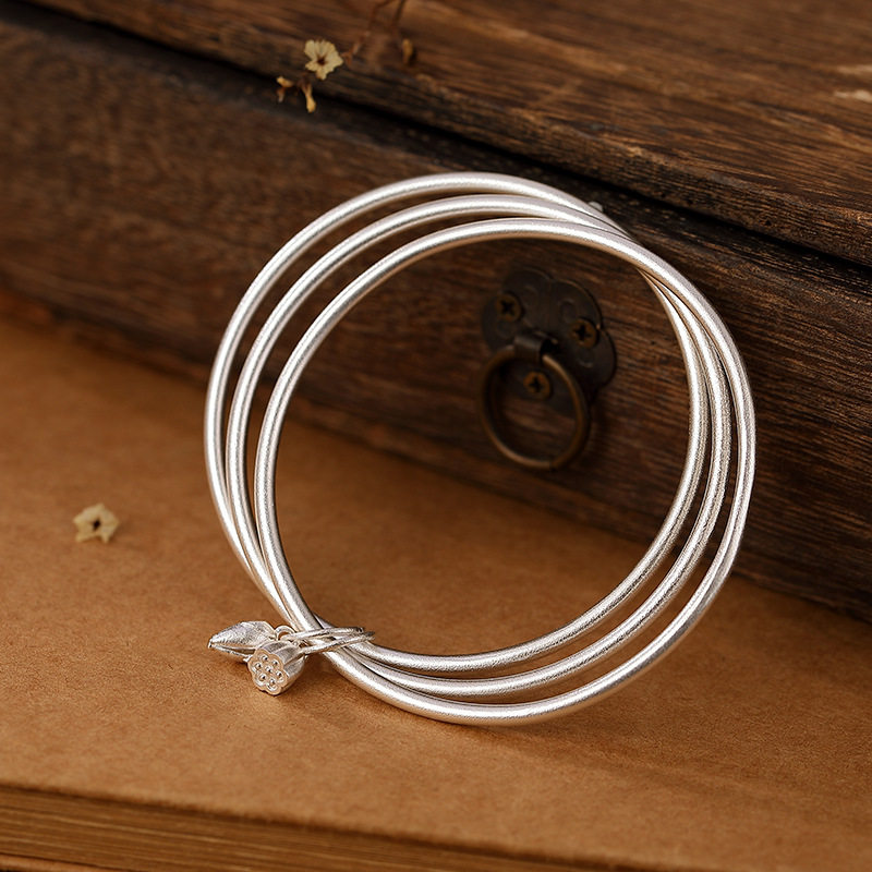 ANCIENT SILVER SHOP S999 FOOT SILVER ANCIENT SILVER THREE CIRCLES WOMENS BRACELET RETRO PERSONALITY LOTUS LOTUS BLOSSOM TWIN LIVES HUAN SILVER BRACELET