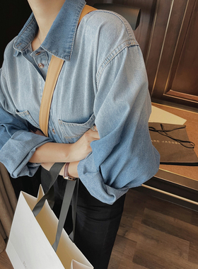 渐变牛仔衬衫女士长袖上衣春季新款蓝色宽松2025年衬衣秋装小个子