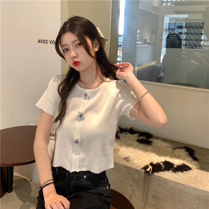 Real price gentle wind knitting short sleeve thin white T-shirt design sense niche slim fit short top