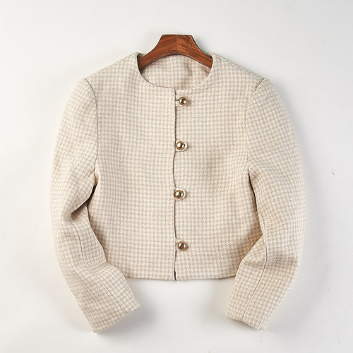 秋冬金属扣气质百搭羽绒上衣