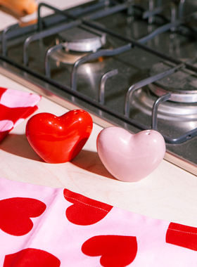 西班牙DOIY爱心调味罐2只胡椒盐可爱造型陶瓷礼物创意摆件居家