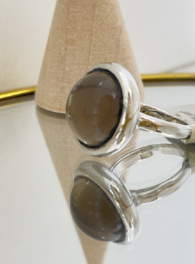 文艺复古树脂虎眼石鹅蛋形戒指指环通勤2025秋季食指戒