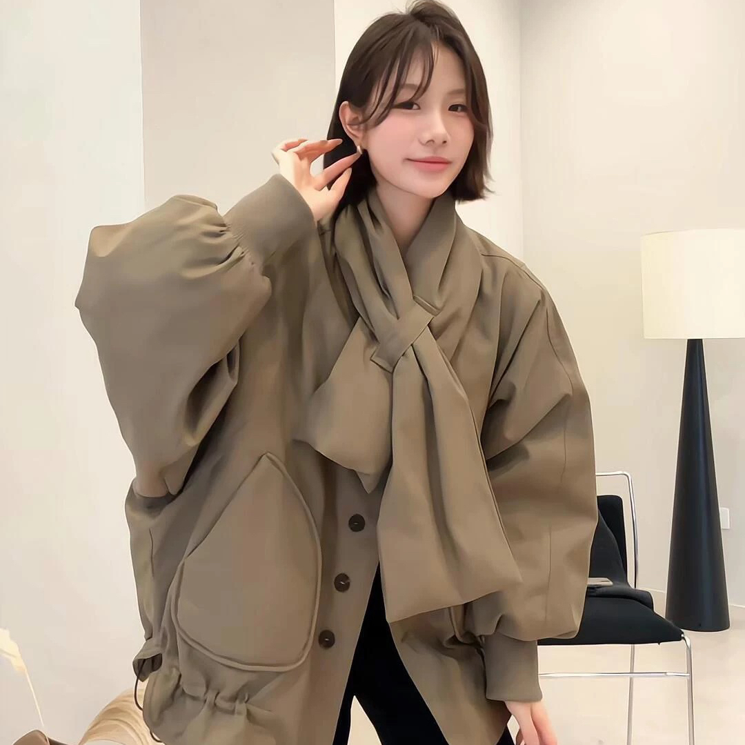 静茹设计简约宽松百搭时尚保暖羽绒服外套(配围巾)花苞围巾