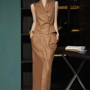 静茹经典 显瘦开叉半身裙两件套套装 百搭马甲 6103 时尚