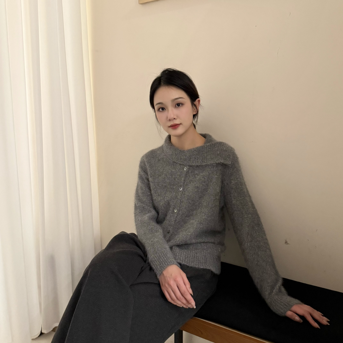 静茹襟裹暖高配浣熊绒针织套头几色柔保暖毛衣（含28.6兔绒）ONM0