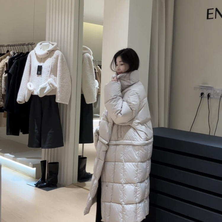 静茹松高品羽绒服外套羽绒服(配披肩)(含90白鸭绒)EY63026