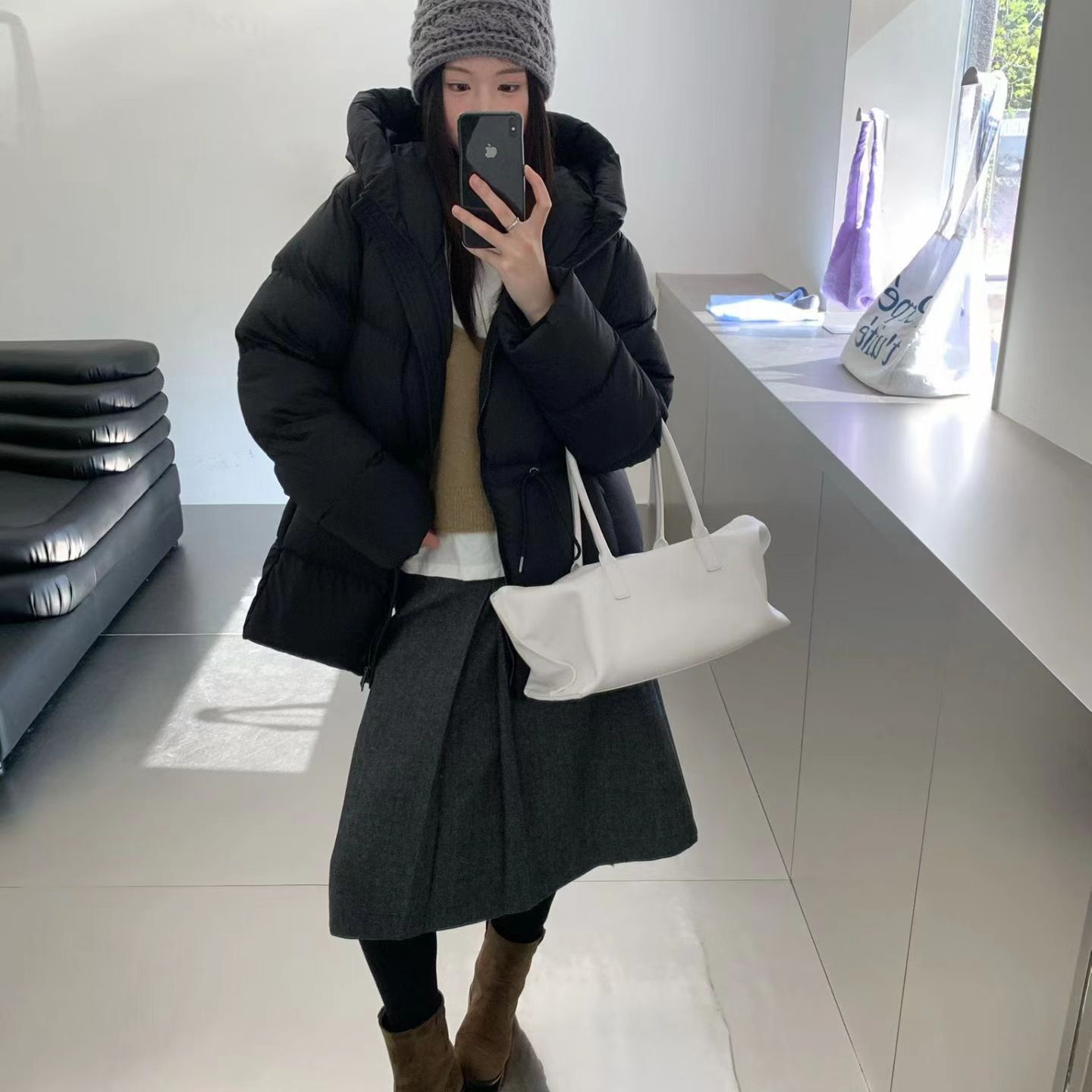 静茹新款泡芙女短款收腰显瘦小个子连帽保暖羽绒服外套coco5589