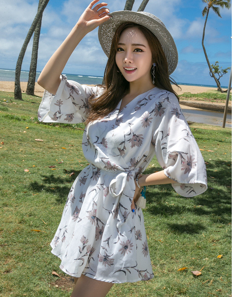 韩国新款白色雪纺麻印花V领半袖高腰短裙显瘦淑女碎花连衣裙长腿