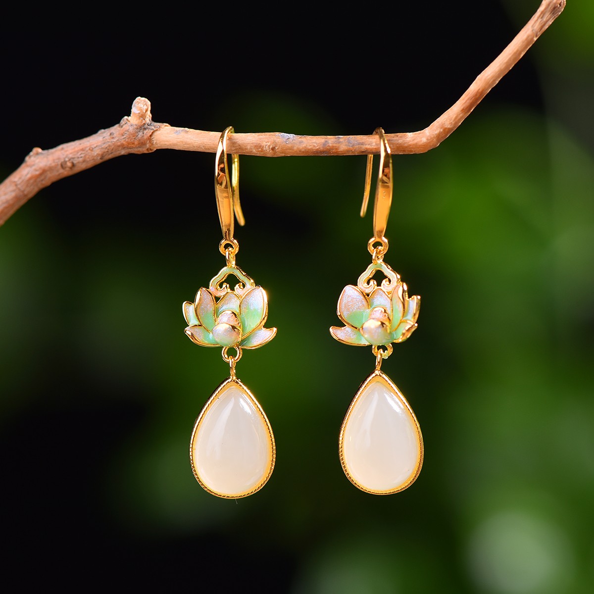 天然和田玉白玉925银镶嵌珐琅彩莲花轻奢小众水滴玉石耳坠耳环