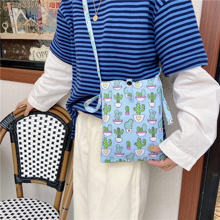日韩文艺清新仙人掌小斜挎包便携手机袋学生单肩帆布小包包夏季女