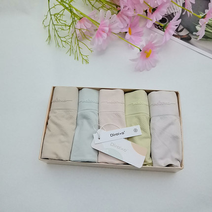 曼娜3037女士盒装莫代尔透气7A抑菌蚕丝底档无缝无痕无缝三角内裤