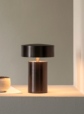 北欧中古丹麦Column蘑菇床头台灯现代简约充电便携无线氛围小夜灯