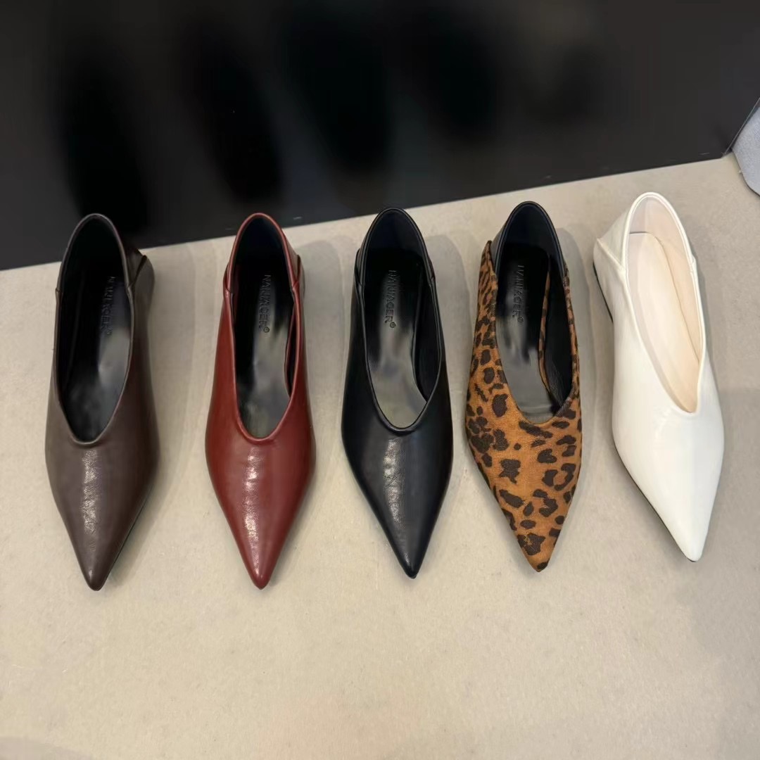 软皮踩跟单鞋复古气质百搭平底鞋