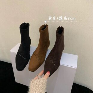 复古风小短靴女秋冬ins高级感绒面小方头瘦瘦靴3CM粗跟法式马丁靴