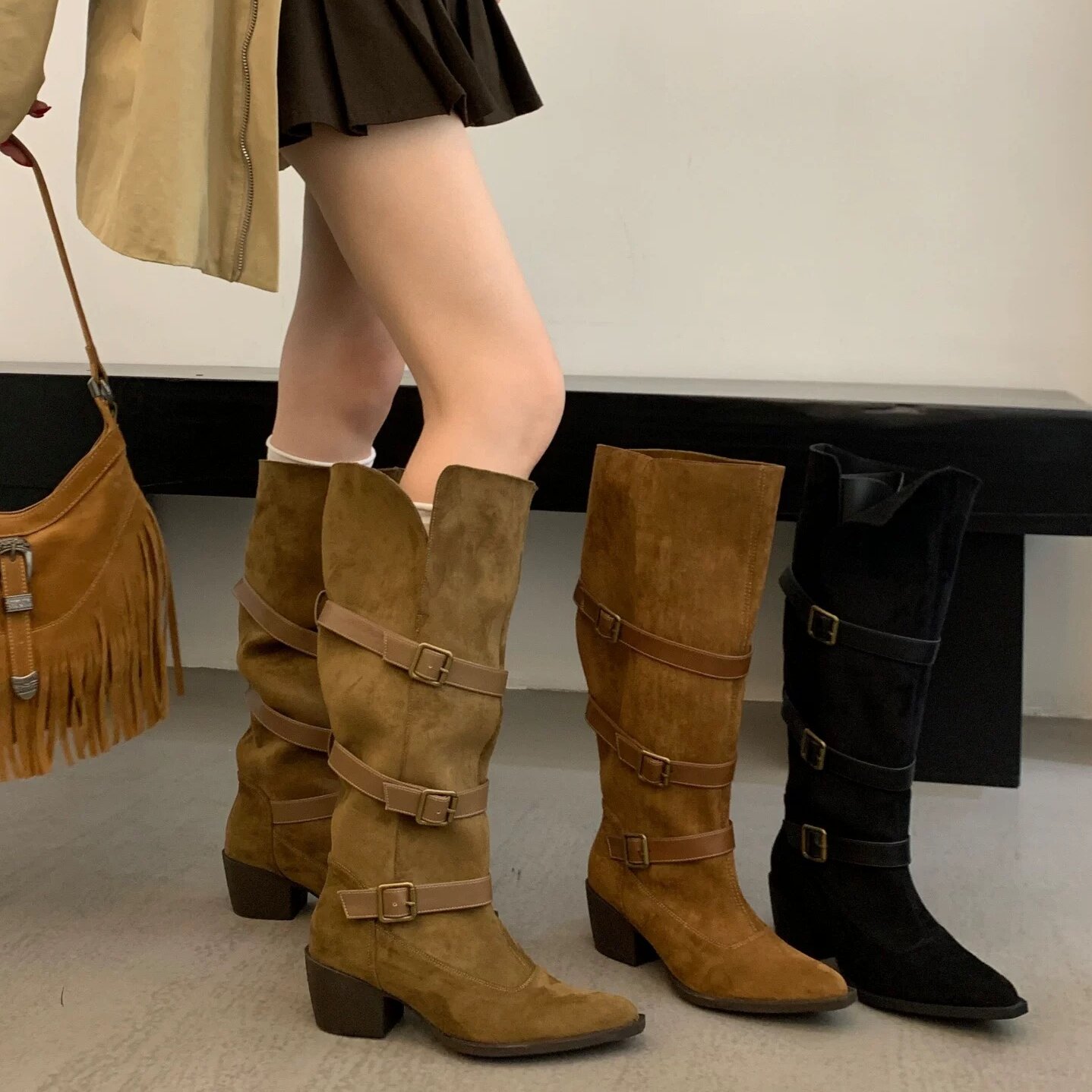 ShangGuLi 欧美风皮带扣长靴女2025新款尖头粗跟高筒靴西部牛仔靴