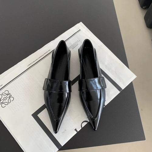 英伦单鞋设计感尖头低跟乐福鞋韩版小皮鞋2025秋新款豆豆鞋女鞋子