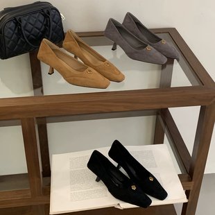 女中跟浅口金属搭扣单鞋 COLORED 方头细跟单鞋 MONTH2026新款 BEAN