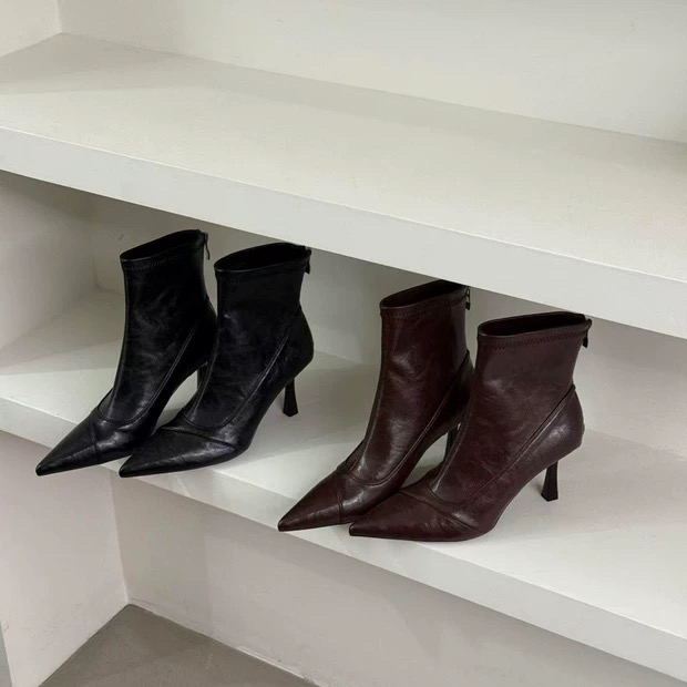 法式软皮显瘦细跟尖头女靴短筒高跟鞋时装靴后拉链韩版瘦瘦女短靴