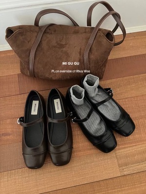 小香风方头浅口一字带平底单鞋