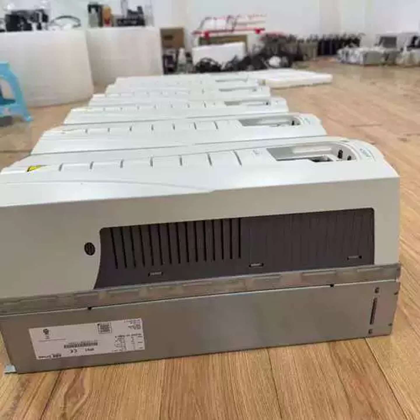 议价ACS510-01-031A-4 15KW单价1200 AC