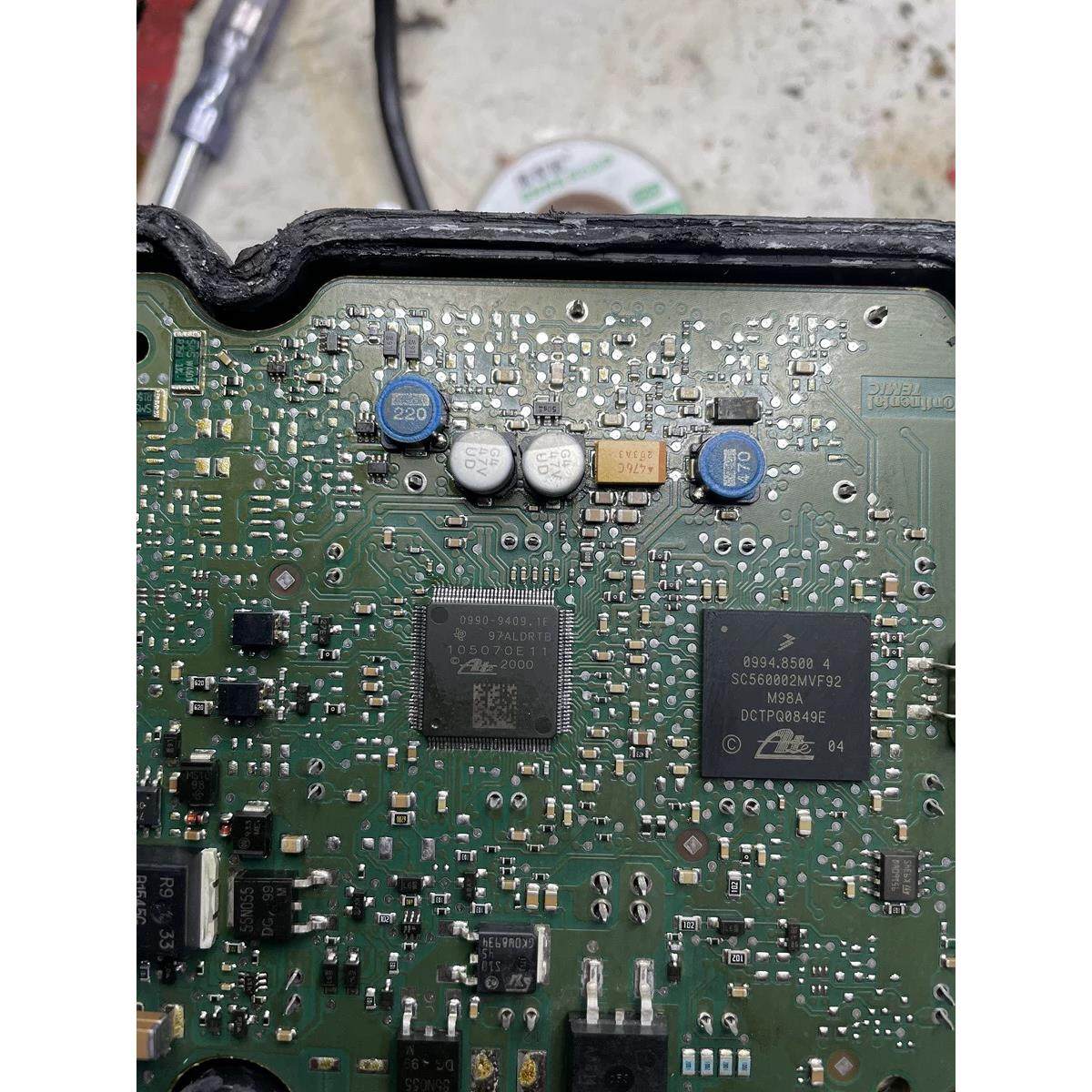 0990-9409.1E  大众奔驰福特斯ABS泵IC芯片模块内部故障通讯通病