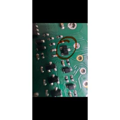 C24 汽车电脑板CAN通讯ESD/TVS双向保护二极管SOT23-3脚三极管