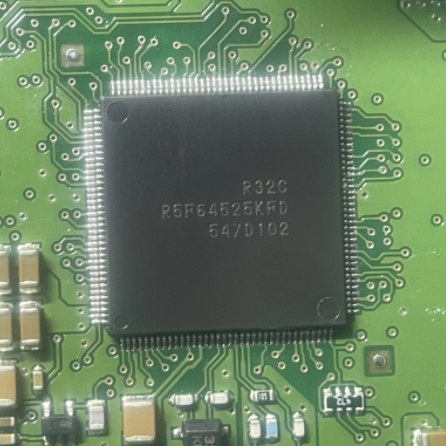 R5F64525KFD 汽车电脑板CPU芯片QFP