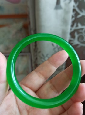 特价水沫玉手镯细圆条高冰种满绿色帝王绿翡翠碧绿色石英岩玉镯子
