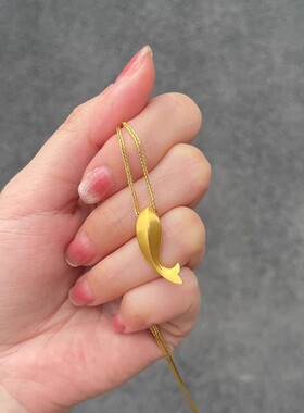 黄金包银项链女黄金色年年有鱼吊坠锦鲤轻奢小金鱼你一起鲸鱼挂坠