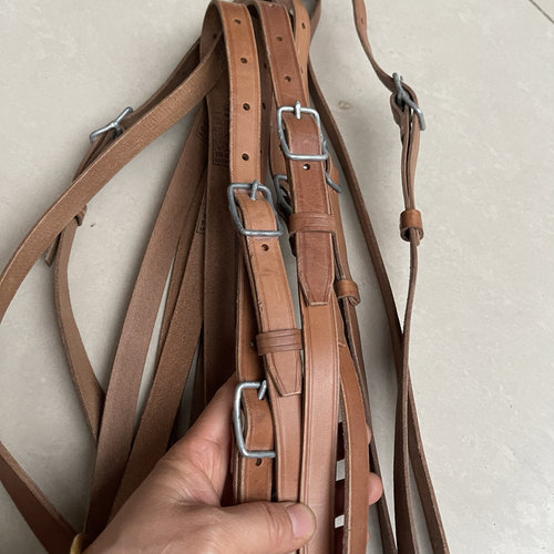 54式7.62手仓背带牛皮背带3513厂70年代制不干不裂可收藏影视道具