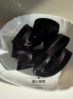 黑系丝绒边超有腔调～高级发圈