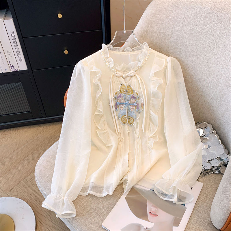 2025春夏新款重工钉珠刺绣盘扣上衣蕾丝衫荷叶边宽松长袖衬衫女潮