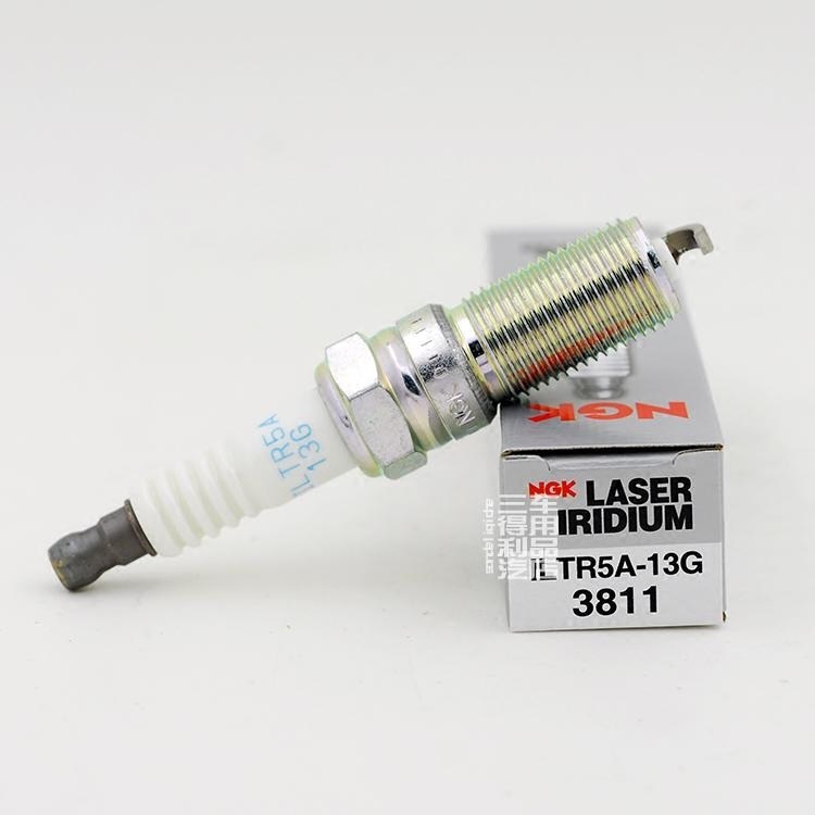 NGK铱铂金火花塞ILTR5A-13G 3811适用于马自达6 B70睿翼 4支起售
