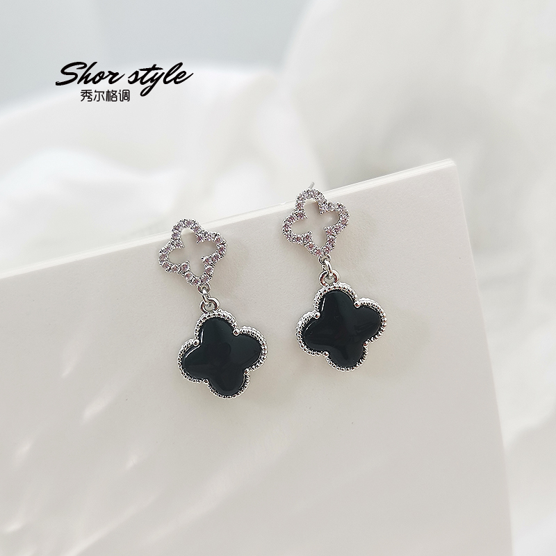 925银针防过敏四叶草花瓣镀金耳环镶嵌简约耳钉精致女神欧美银色